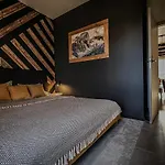 Riders Olimpijska Apartment *